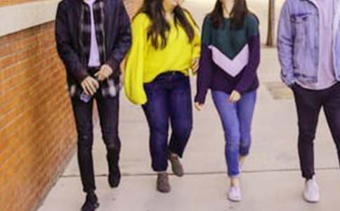 大學生服務員頂崗實習報告最新