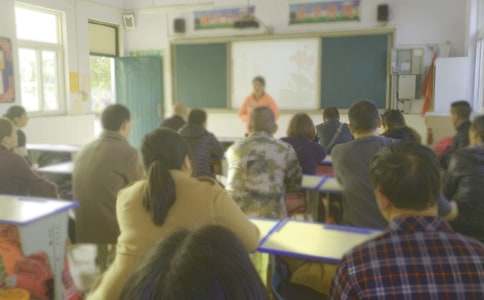小學六年級家長會語文老師發言稿范文（通用19篇）