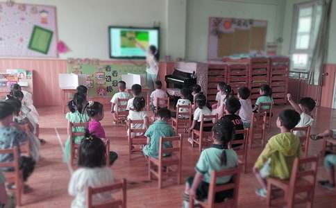 關于幼兒園理事會會議記錄