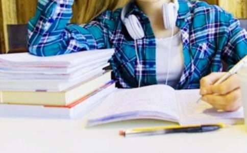 畢業大學生自我推薦信